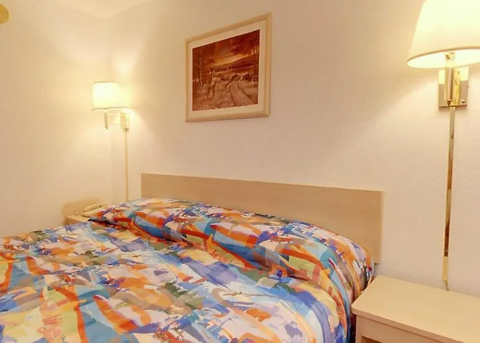 Americas Value And Motel 2*